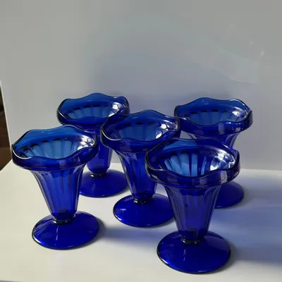 Stemware - 5 coupes à glace bleues vintage - LES NOUVELLES GAMBETTES TEST 29/04