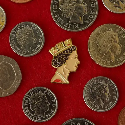 Decorative frescoes - Pin Queen - ILARIA.I