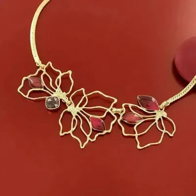 Bijoux - COLLIER HIBISCUS COULEUR DORE ROSE - ILARIA.I