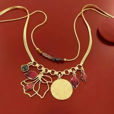 Bijoux - COLLIER HIBISCUS COULEUR DORE ROSE - ILARIA.I