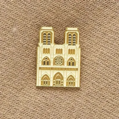 Decorative frescoes - Pin Notre Dame - ILARIA.I