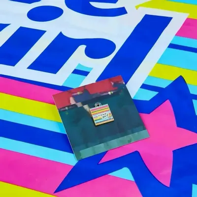 Fresques décoratives - Pin Rave Girl - ILARIA.I