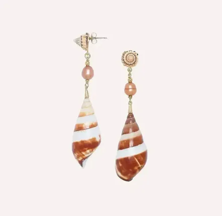 Bijoux - Boucles d'oreilles poussoir top coquillage echinella et perle d'eau douce orange - Alona - ILARIA.I