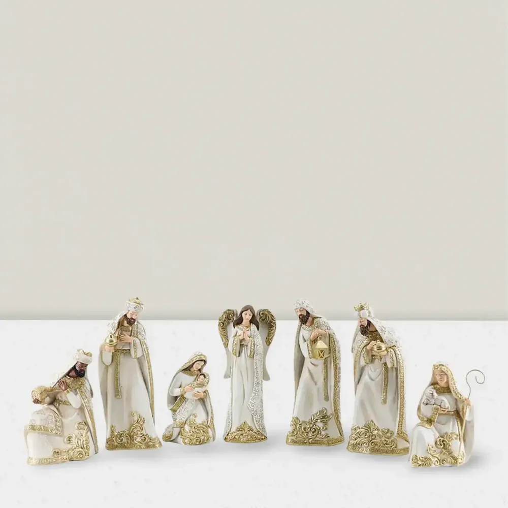 Nativity scenes and santons - Crèche Élégante – Ensemble de 8 Figurines Blanc et Or - LES LUMIERES DU TEMPS