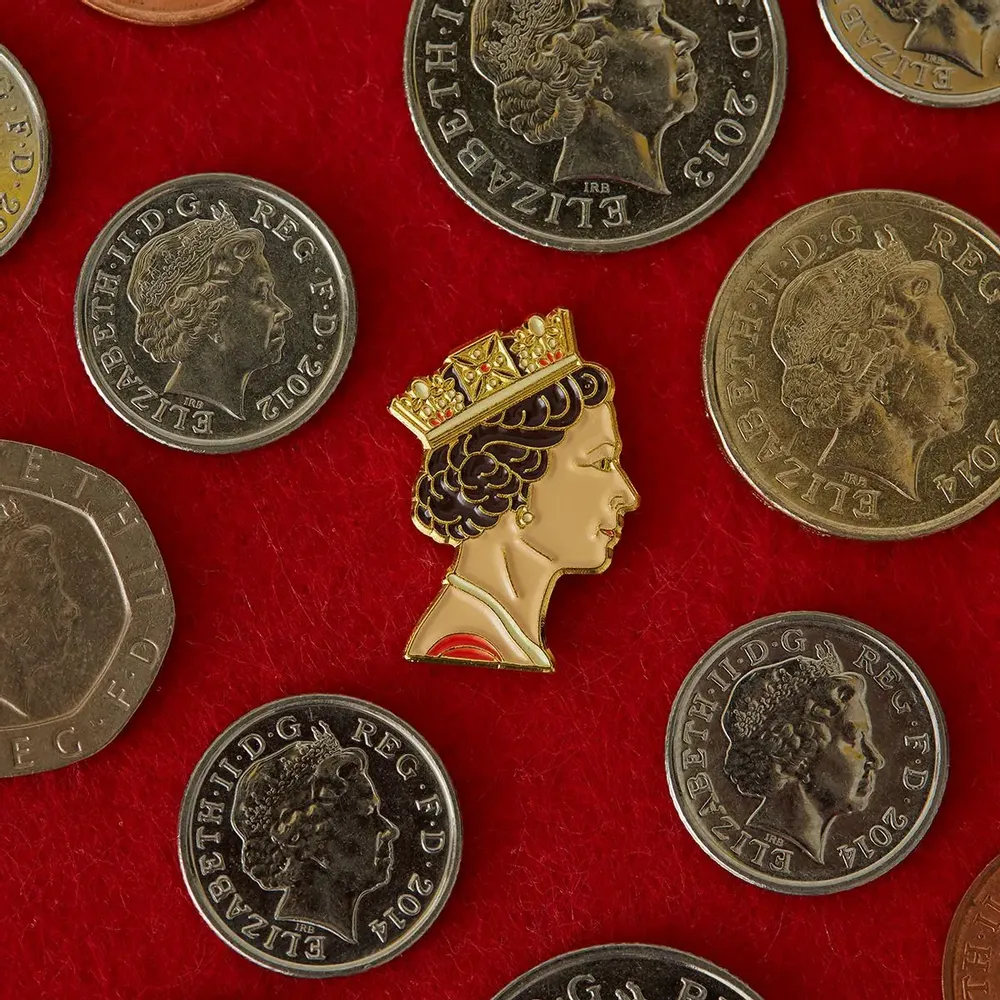 Decorative frescoes - Pin Queen - ILARIA.I