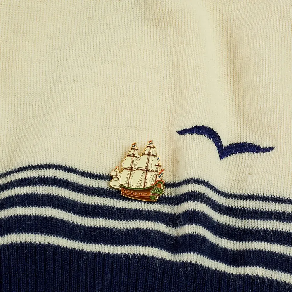 Decorative frescoes - Pin Cargo Ship - ILARIA.I