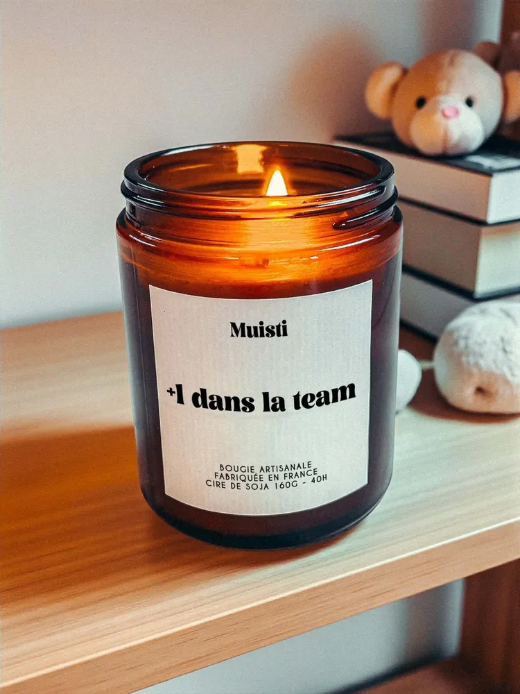 Decorative objects - Scented Candle - +1 in the team - White Musk - 160g - ILARIA.I