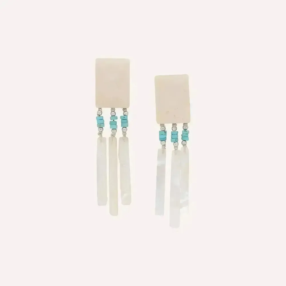 Bijoux - Boucles d'oreilles poussoir grand modèle 3 pampilles nacre - Milos - ILARIA.I