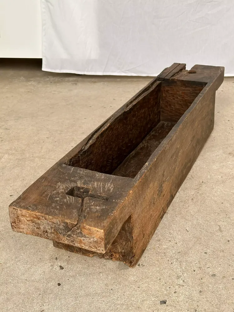Caskets and boxes - Ancien coffre traditionnel en teck asiatique pour la conservation du riz - M.A. SALGUEIRO